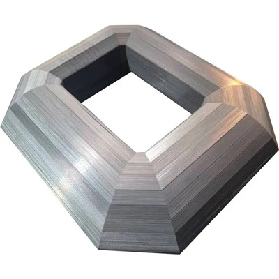Trokutaste 3D presavijene jezgre otvorenog-tipa